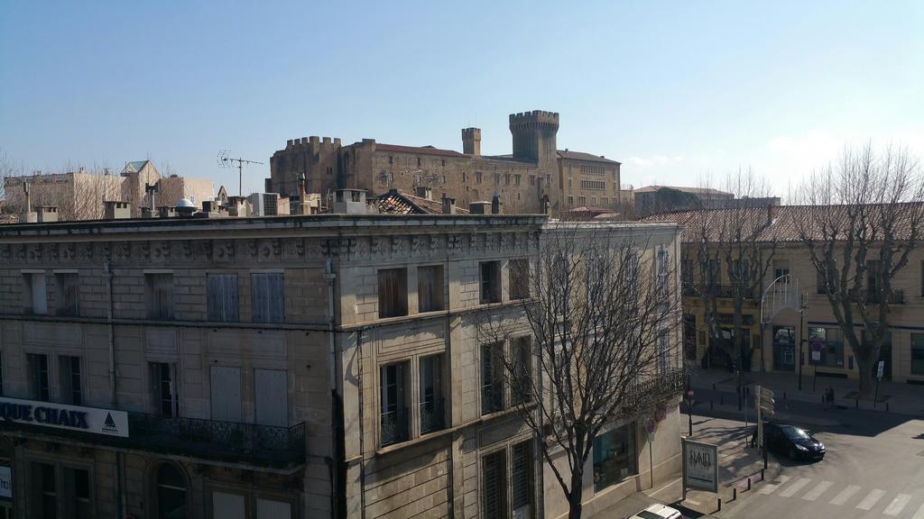 Hotel Du Theatre Salon-de-Provence Exterior foto